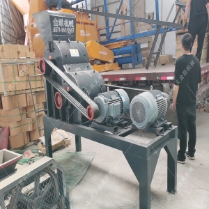 2PG1200x800彈簧式對輥破碎機(jī)發(fā)往湖北武漢