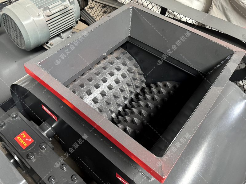 采購雙齒輥破碎機必問的7個問題！少問一個都可能被坑？